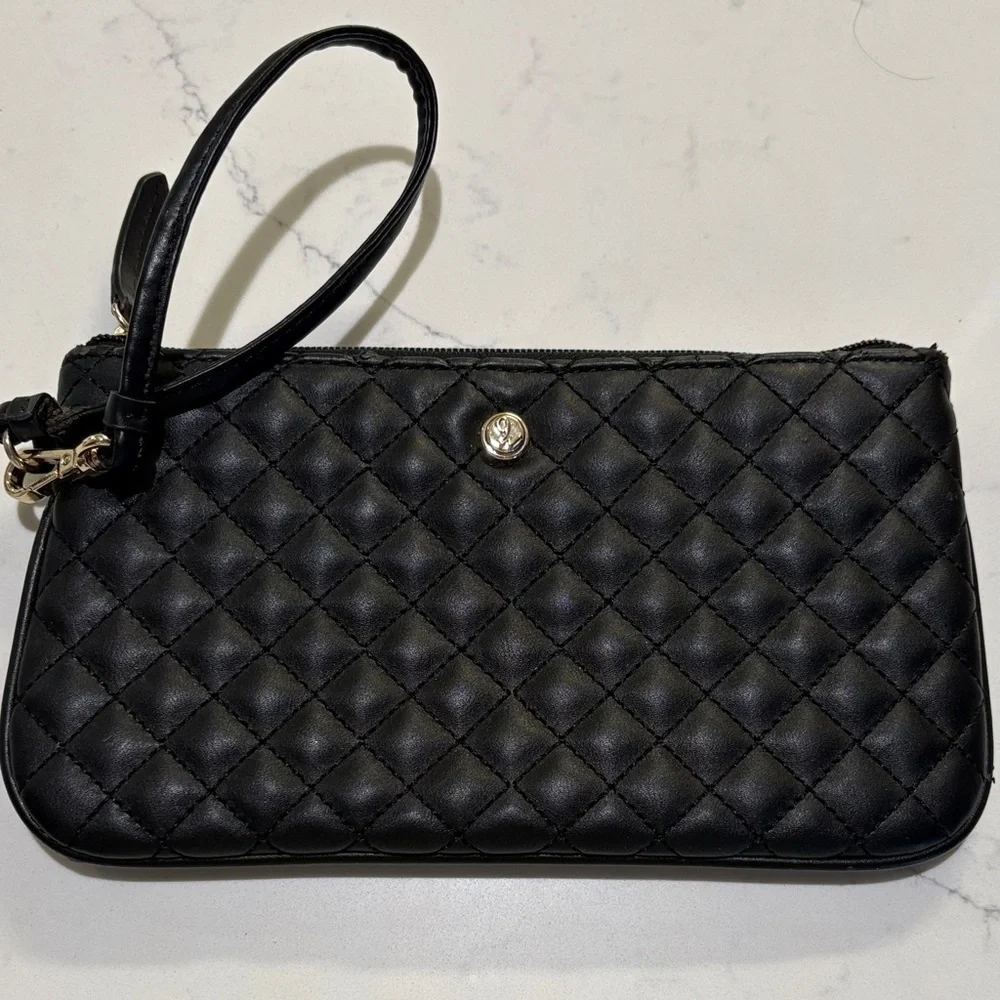 Nine West Black Quilted Wristlet
